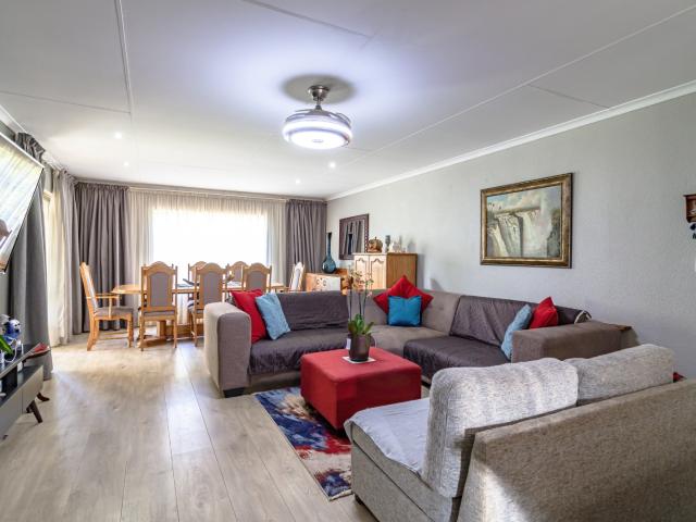 Townhouse for sale in Nooitgedacht, Gauteng