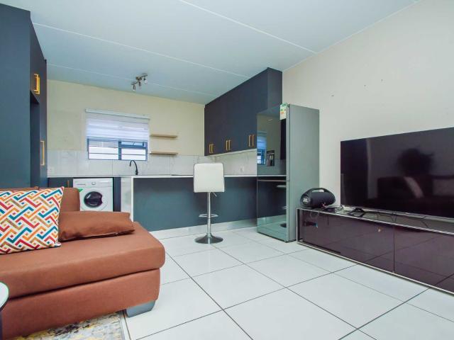 Townhouse for sale in Nooitgedacht, Gauteng