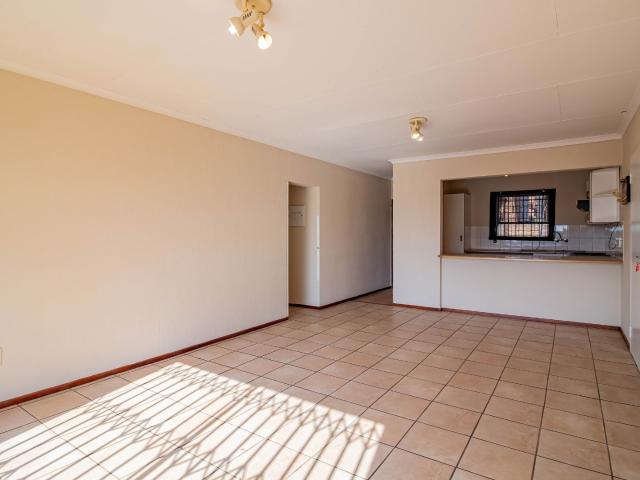 Townhouse for sale in Nooitgedacht, Gauteng