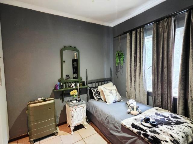 Townhouse for sale in Ifafi, Hartbeespoort Dam Nature Reserve