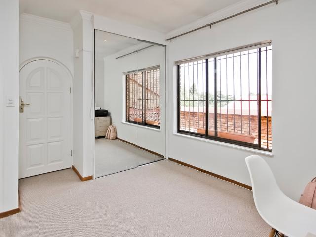 Townhouse for sale in Rosebank, Gauteng