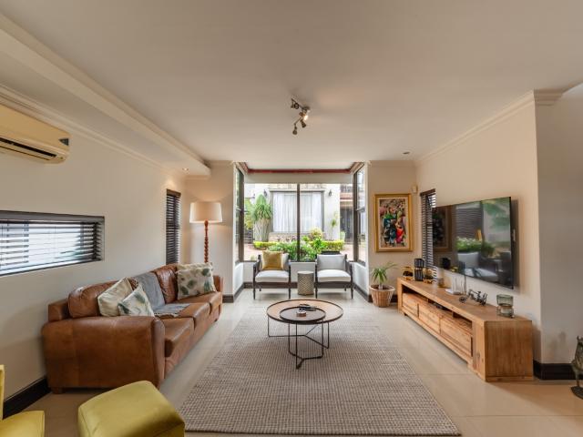 Townhouse for sale in Umhlanga, Kwazulu-natal
