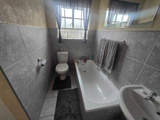Townhouse for sale in Lesedi Local Municipality, Gauteng