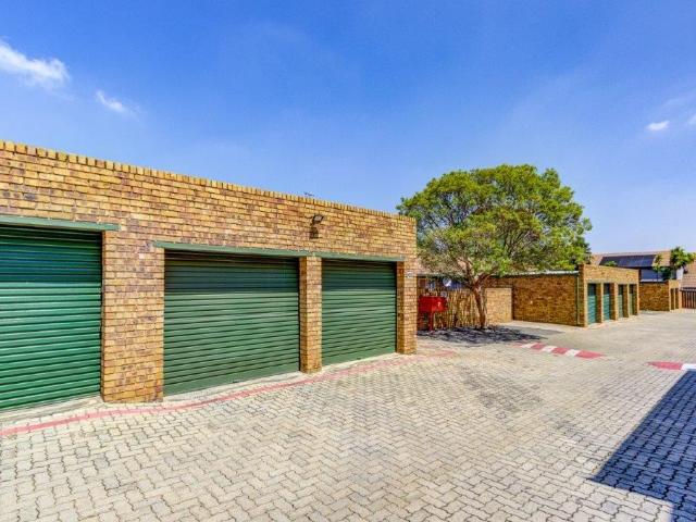 Townhouse for sale in Ekurhuleni, Gauteng