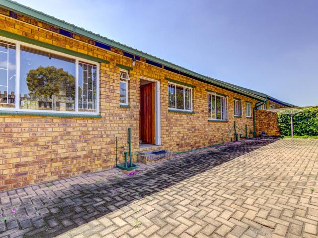 Townhouse for sale in Ekurhuleni, Gauteng
