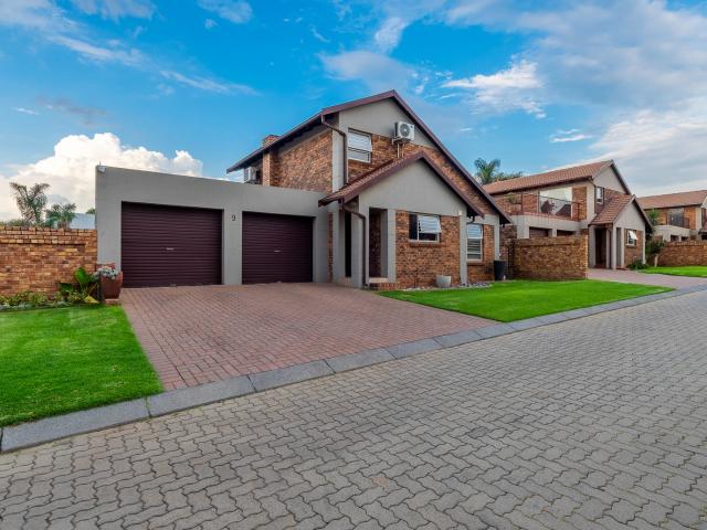 Townhouse for sale in Ekurhuleni, Gauteng