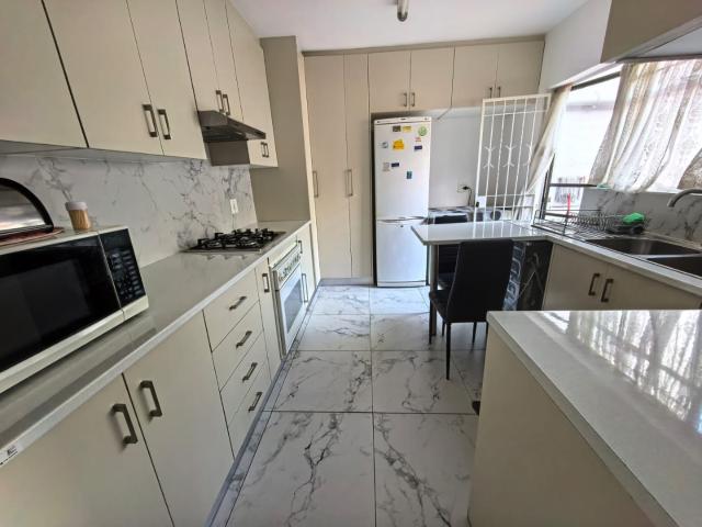 Townhouse for sale in Vosloorus, Gauteng