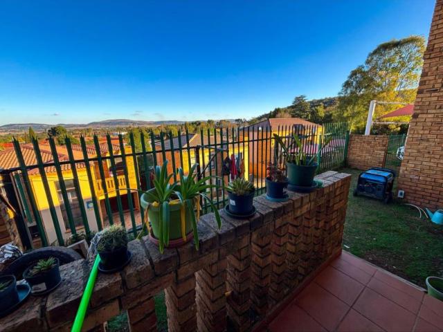 Townhouse for sale in Vosloorus, Gauteng