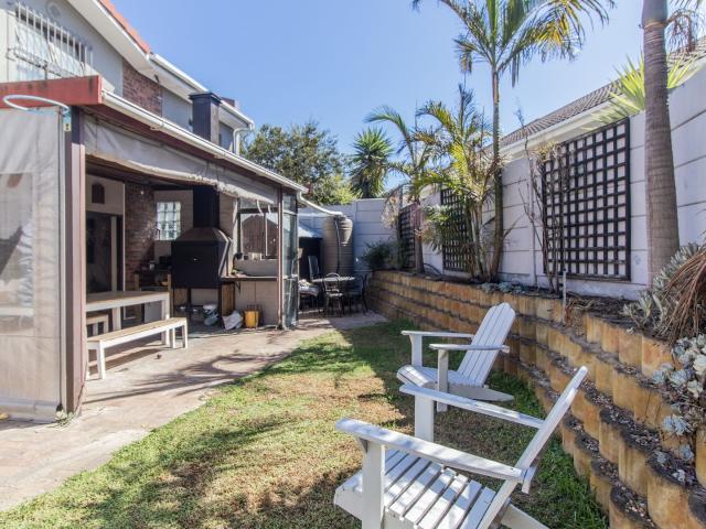 Townhouse for sale in Parow