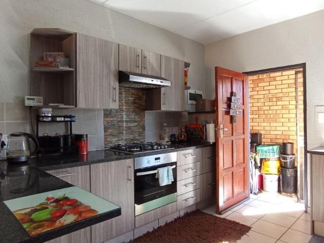 Townhouse for sale in Ekurhuleni, Gauteng