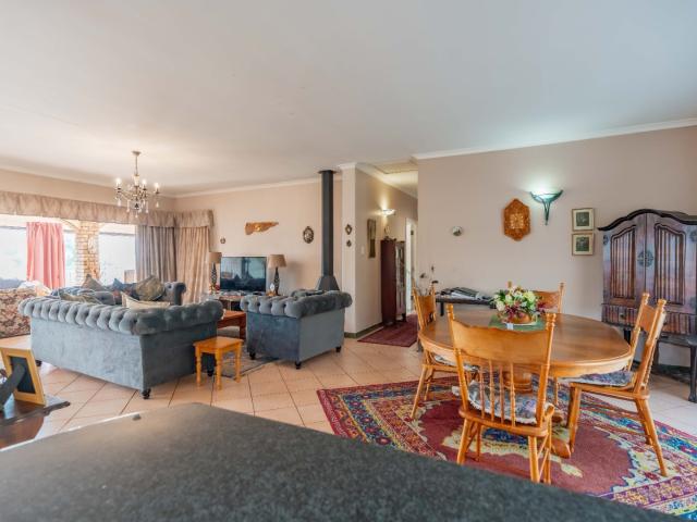 Townhouse for sale in Kloof, Kwazulu-natal