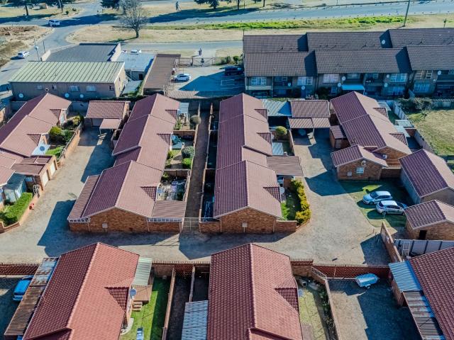 Townhouse for sale in Kagiso, Gauteng