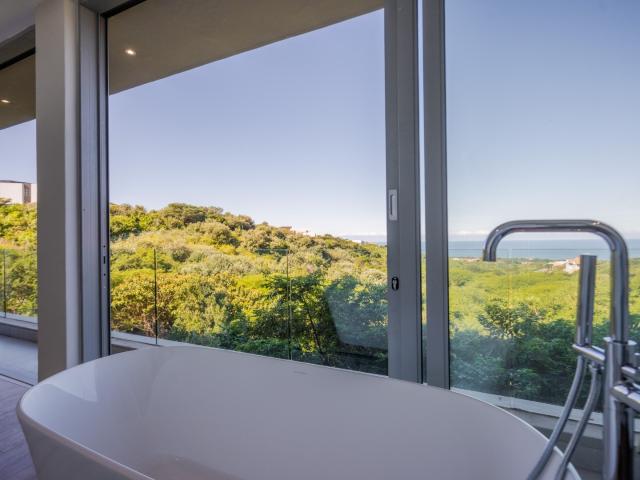 Townhouse for sale in Durban North, Kwazulu-natal