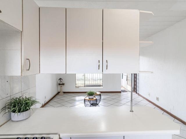 Townhouse for sale in Vosloorus, Gauteng