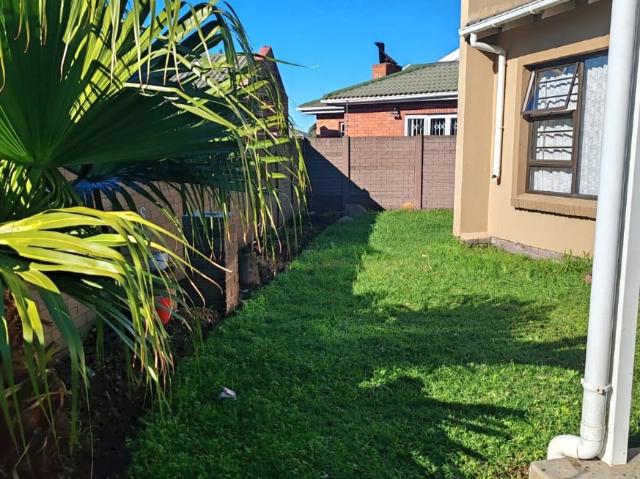 Townhouse for sale in Port Elizabeth, Eastern Cape