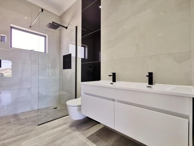 Townhouse for sale in Port Elizabeth, Eastern Cape