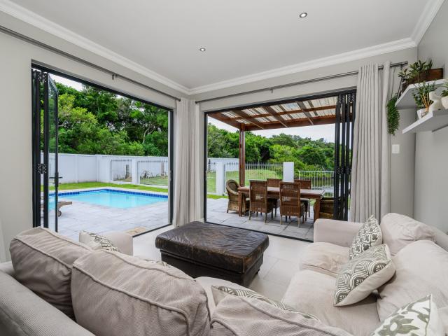 Townhouse for sale in Port Elizabeth, Eastern Cape