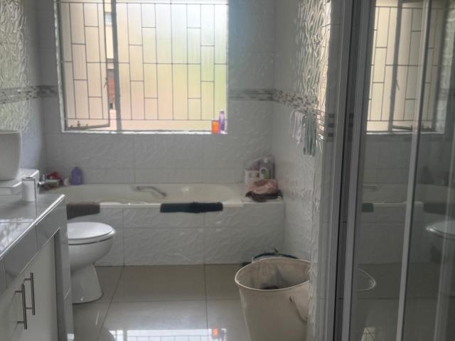 Townhouse for sale in Vosloorus, Gauteng