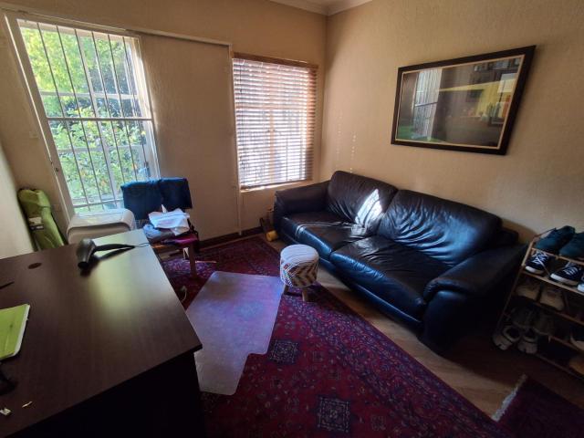 Townhouse for sale in Waterkloof, Gauteng