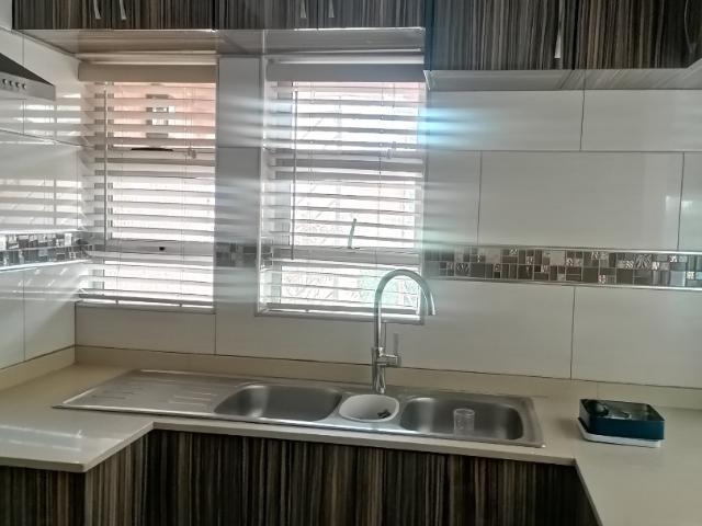 Townhouse for sale in Queensburgh, Kwazulu-natal