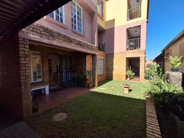 Townhouse for sale in Ekurhuleni, Gauteng