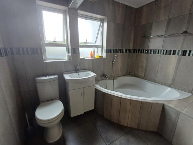 Townhouse for sale in Meer En See, UMhlathuze Municipality
