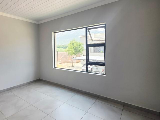 Townhouse for sale in Hartbeespoort Dam Nature Reserve, North West
