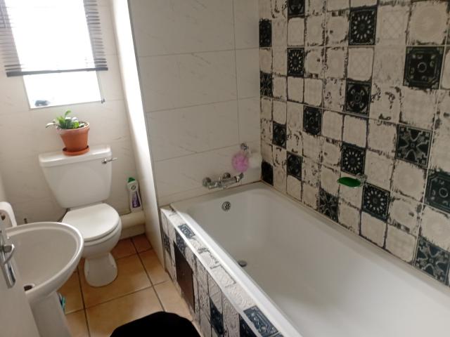 Townhouse for sale in Vosloorus, Gauteng