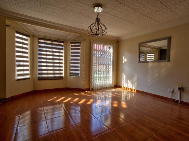 Townhouse for sale in Vosloorus, Gauteng