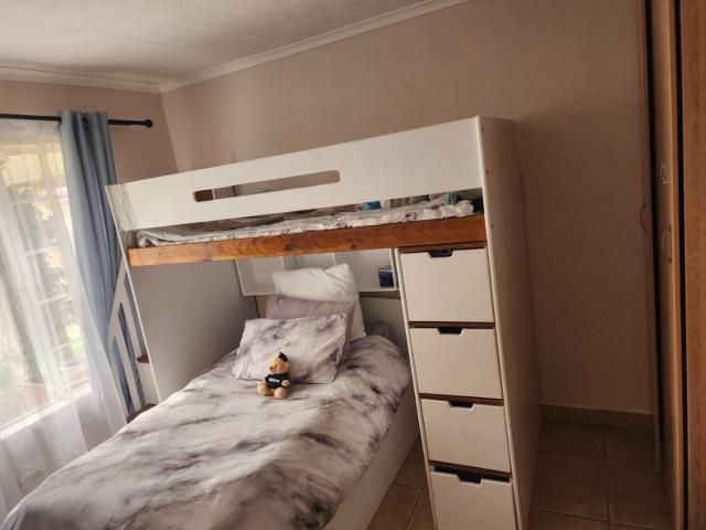 Townhouse for sale in Vosloorus, Gauteng