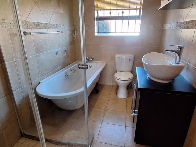 Townhouse for sale in Vosloorus, Gauteng