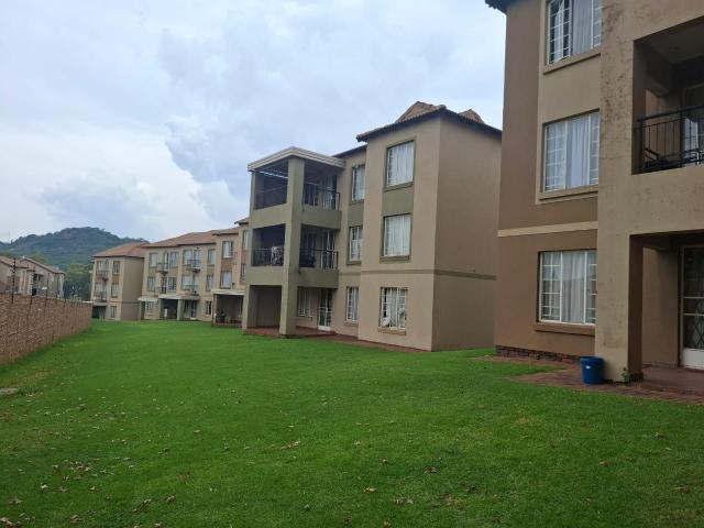 Townhouse for sale in Vosloorus, Gauteng