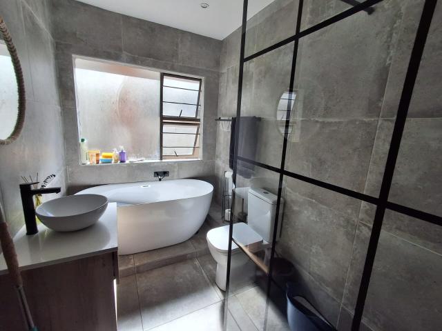 Townhouse for sale in Ekurhuleni, Gauteng