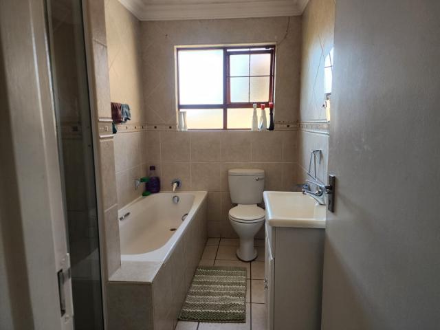 Townhouse for sale in Meyersdal, Ekurhuleni