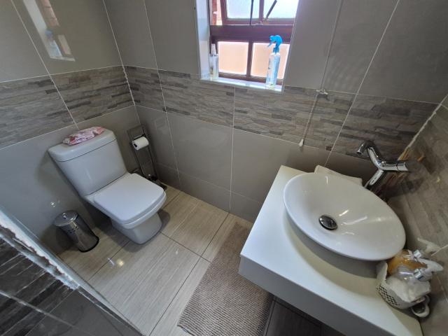 Townhouse for sale in Ekurhuleni, Gauteng