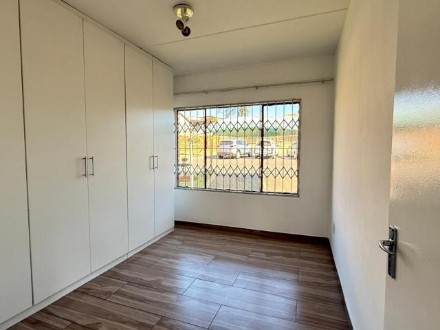 Townhouse for sale in Vosloorus, Gauteng