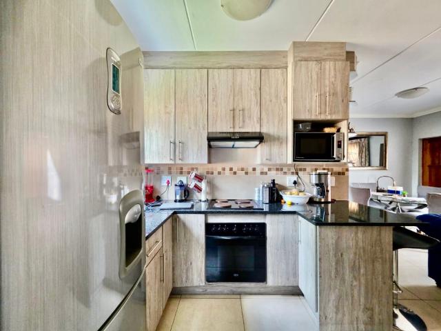 Townhouse for sale in Waterkloof, Gauteng