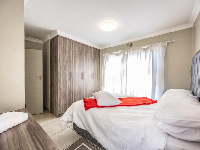 Townhouse for sale in Waterkloof, Gauteng