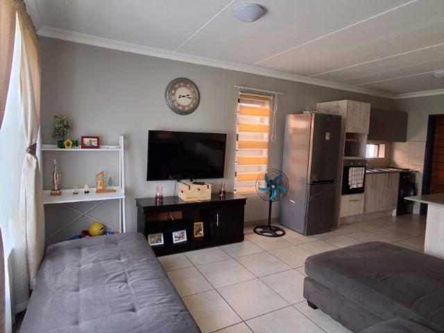 Townhouse for sale in Waterkloof, Gauteng