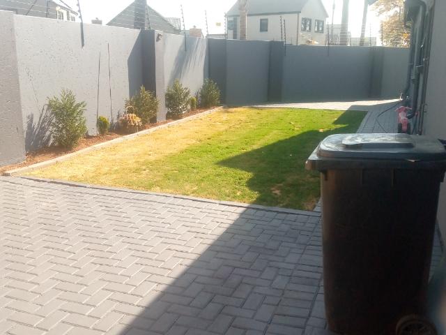 Townhouse for sale in Waterkloof, Gauteng