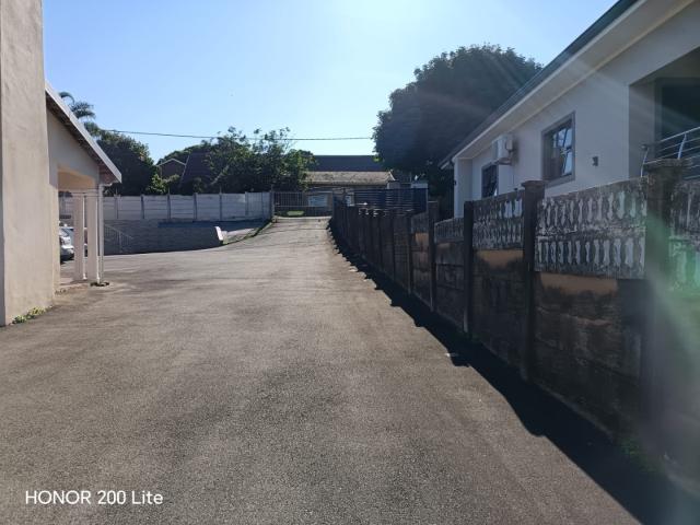 Townhouse for sale in Seaview, Kwazulu-natal