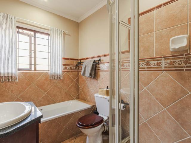Townhouse for sale in Waterkloof, Gauteng