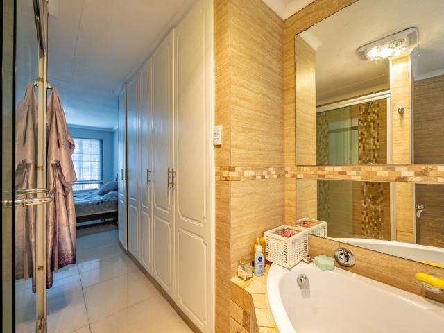 Townhouse for sale in Waterkloof, Gauteng