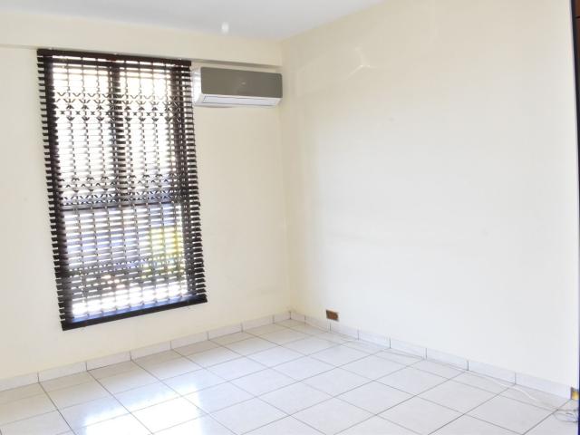 Townhouse for sale in Seaview, Kwazulu-natal