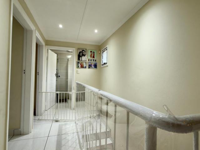 Townhouse for sale in Seaview, Kwazulu-natal