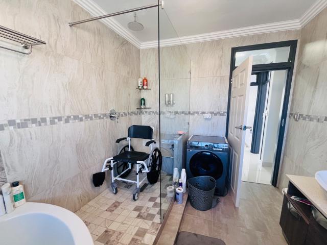 Townhouse for sale in Seaview, Kwazulu-natal