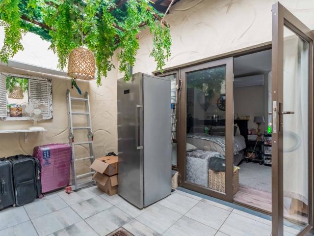 Townhouse for sale in Seaview, Kwazulu-natal