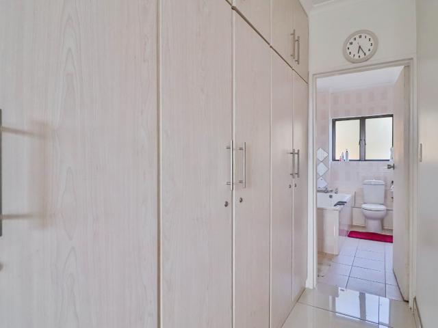 Townhouse for sale in Seaview, Kwazulu-natal
