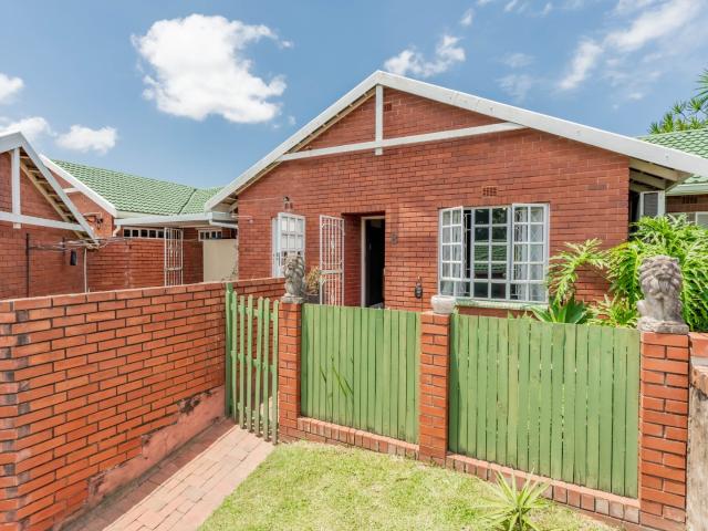 Townhouse for sale in Mt Edgecombe, Kwazulu-natal