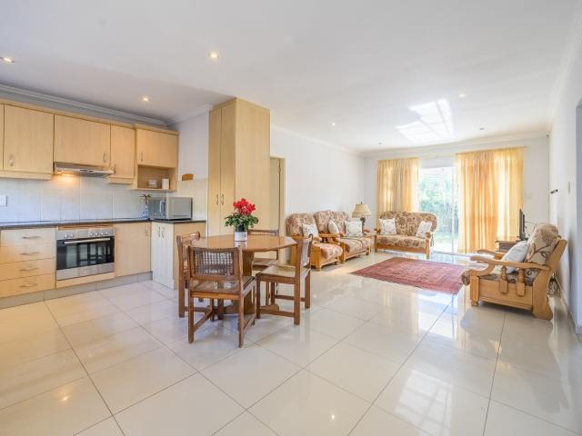Townhouse for sale in Mt Edgecombe, Kwazulu-natal